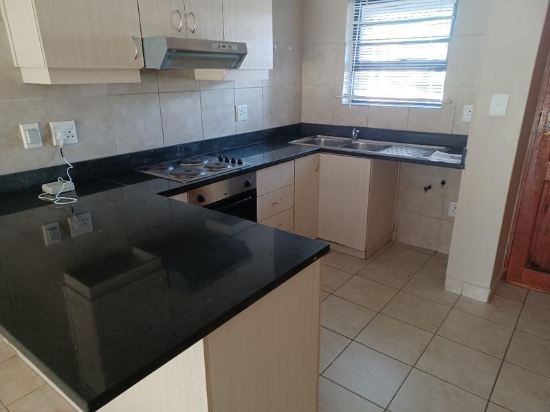To Let 2 Bedroom Property for Rent in Burgundy Estate Western Cape